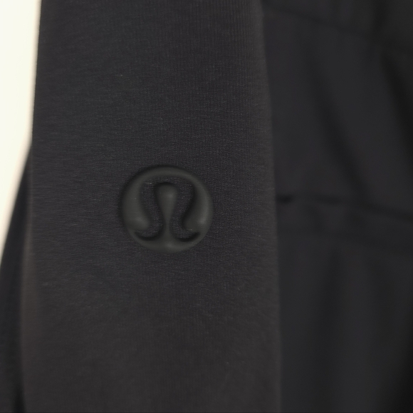 Lululemon Tapered-Leg Mid-Rise Pant 7/8 Length Luxtreme Size L BLACK - Picture 6 of 11